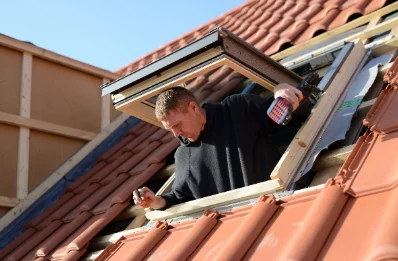 Pose de fenêtres de toit Velux à Montéléger